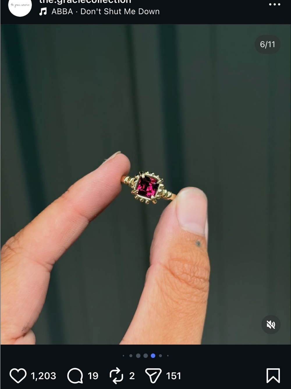 9k solid Gold Ring with Stunning Rhodolite Garnet